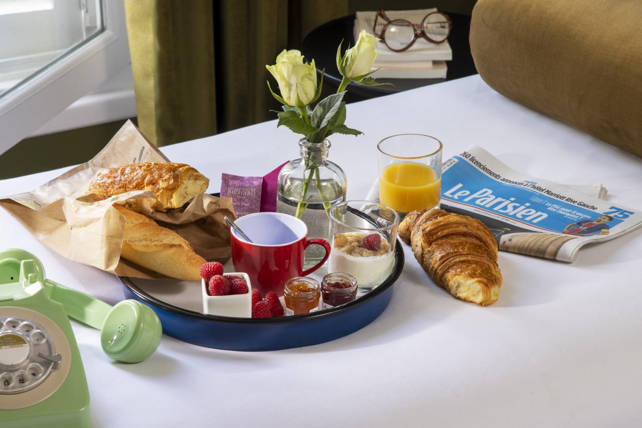 Hotel Les Jardins du Luxembourg - Room Service